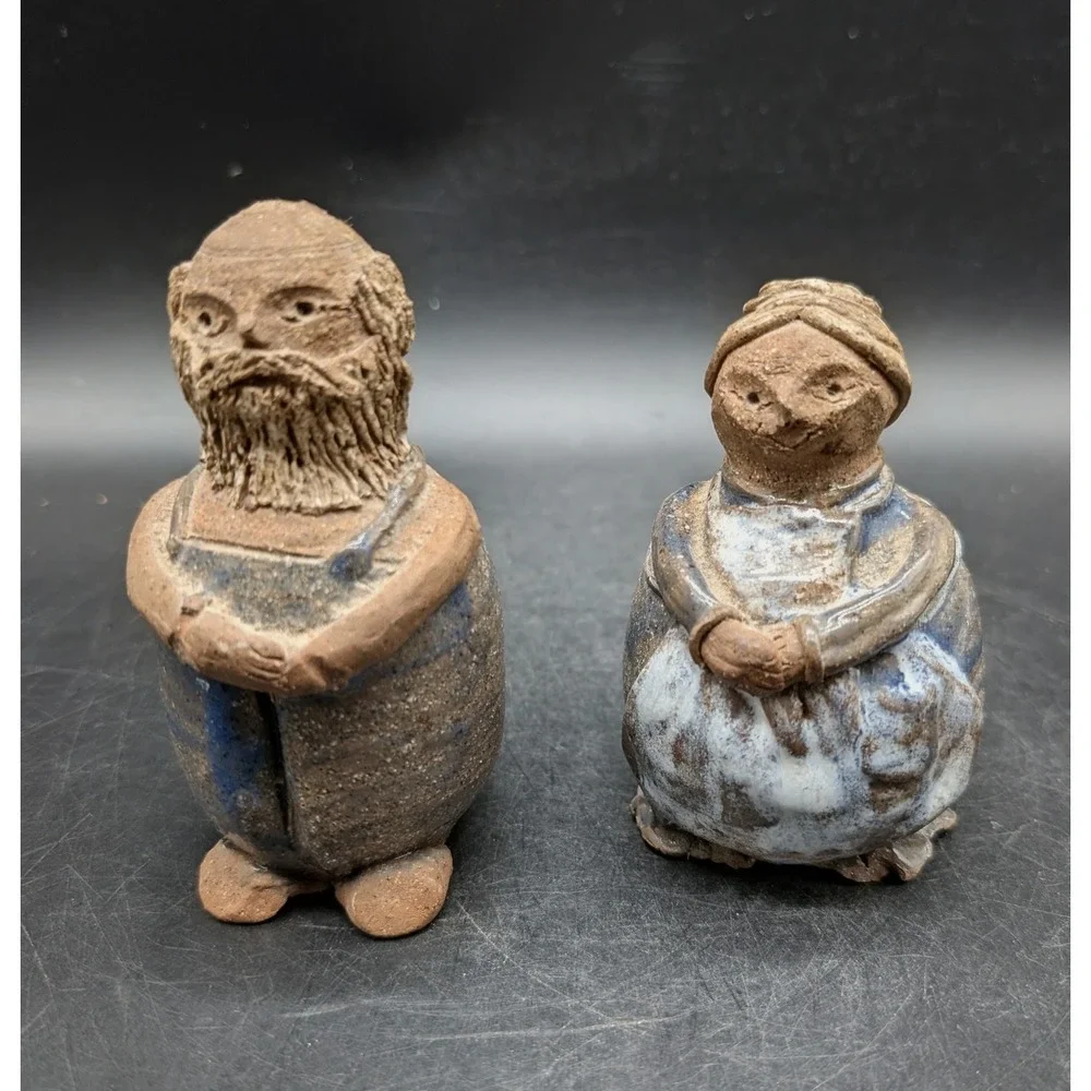 Vintage Studio Pottery Folk Art Farmer Couple Salt and Pepper Shakers Stoneware